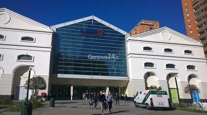 Fiumara Mall Γένοβα
